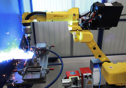 Robotic Welding Oil Collector