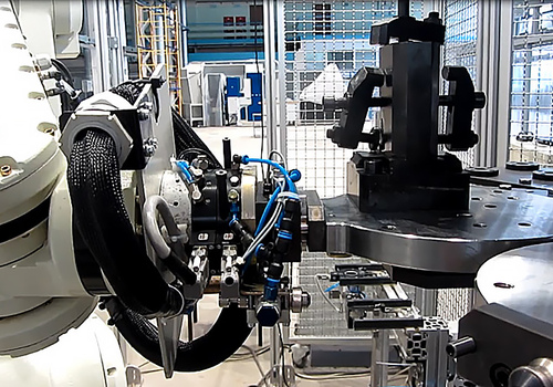 Robotic Loading/Unloading Machining Centre