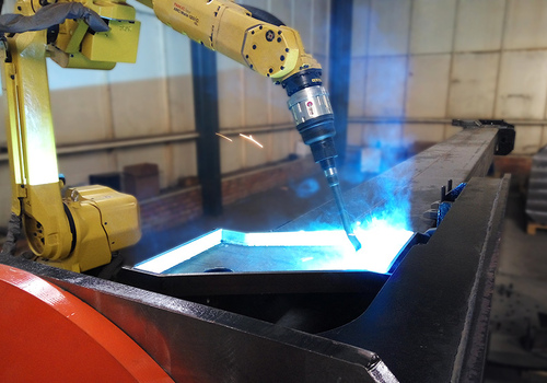 Robotic Welding Telescopic Cranes