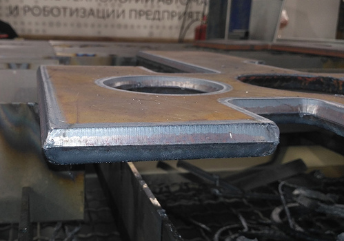 Robotic Gas Flame Cutting