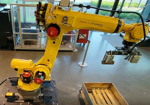 Robot for Unloading AMADA Cutting Machine