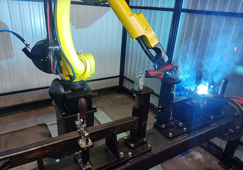Robotic Welding Door Hinges